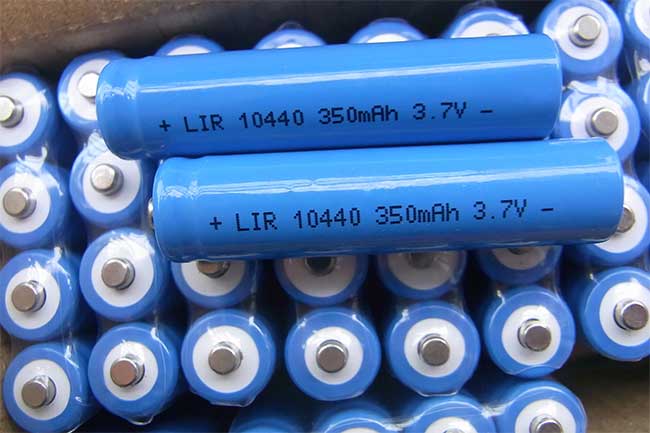 鋰電池生產車間濕度怎么控制?鋰電池車間用除濕機